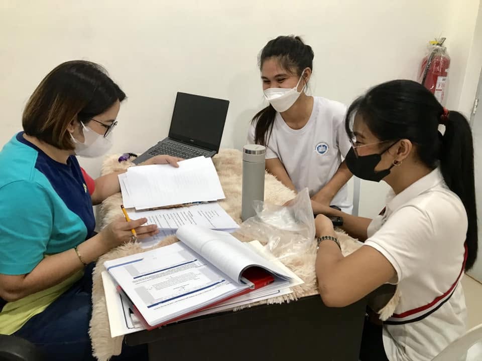 BSCS and BSHM Students Visit the Office of Research Services for Research Consultation